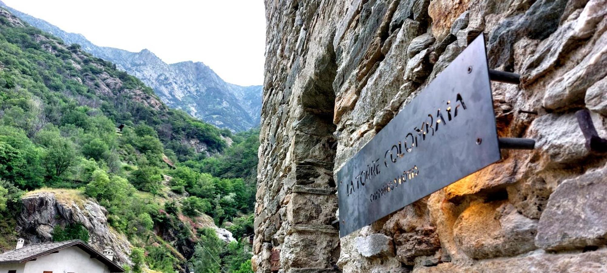 La Torre Colombaia - Monumento Del 1400 Apartman Arnad Kültér fotó