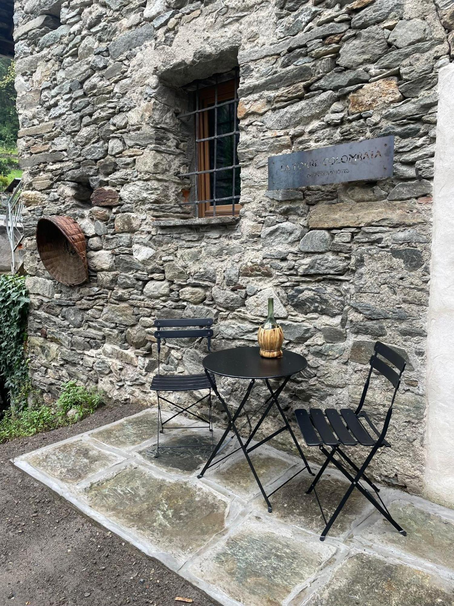 La Torre Colombaia - Monumento Del 1400 Apartman Arnad Kültér fotó